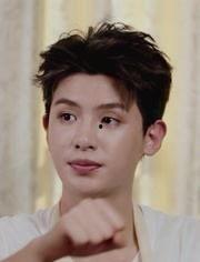 娱乐圈吃瓜直播间黄明昊,娱乐圈吃瓜直播间的焦点人物