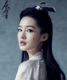 娱乐吃瓜李沁是谁,娱乐圈的清新“吃瓜”小花