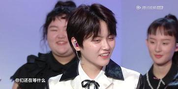 明星看娱乐圈吃瓜直播反应,娱乐圈明星吃瓜直播反应大揭秘